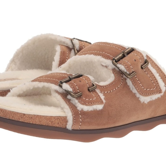 Brand New Adorable Clarks! Size 8.5. NWOT. - Picture 7 of 8
